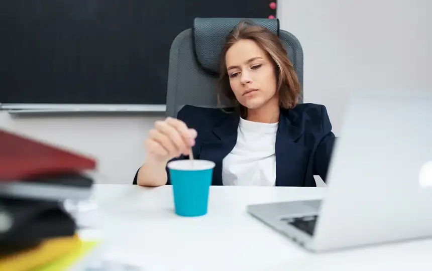 Gündüz Aşırı Uyku Hali (Hipersomni) Neden Olur?